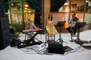 NevMekan Cafe’de Caz Rüzgarı Esti