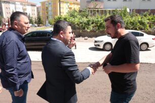 Belediye Başkanı Arı, Erenler ve Esenler Caddesi’nde