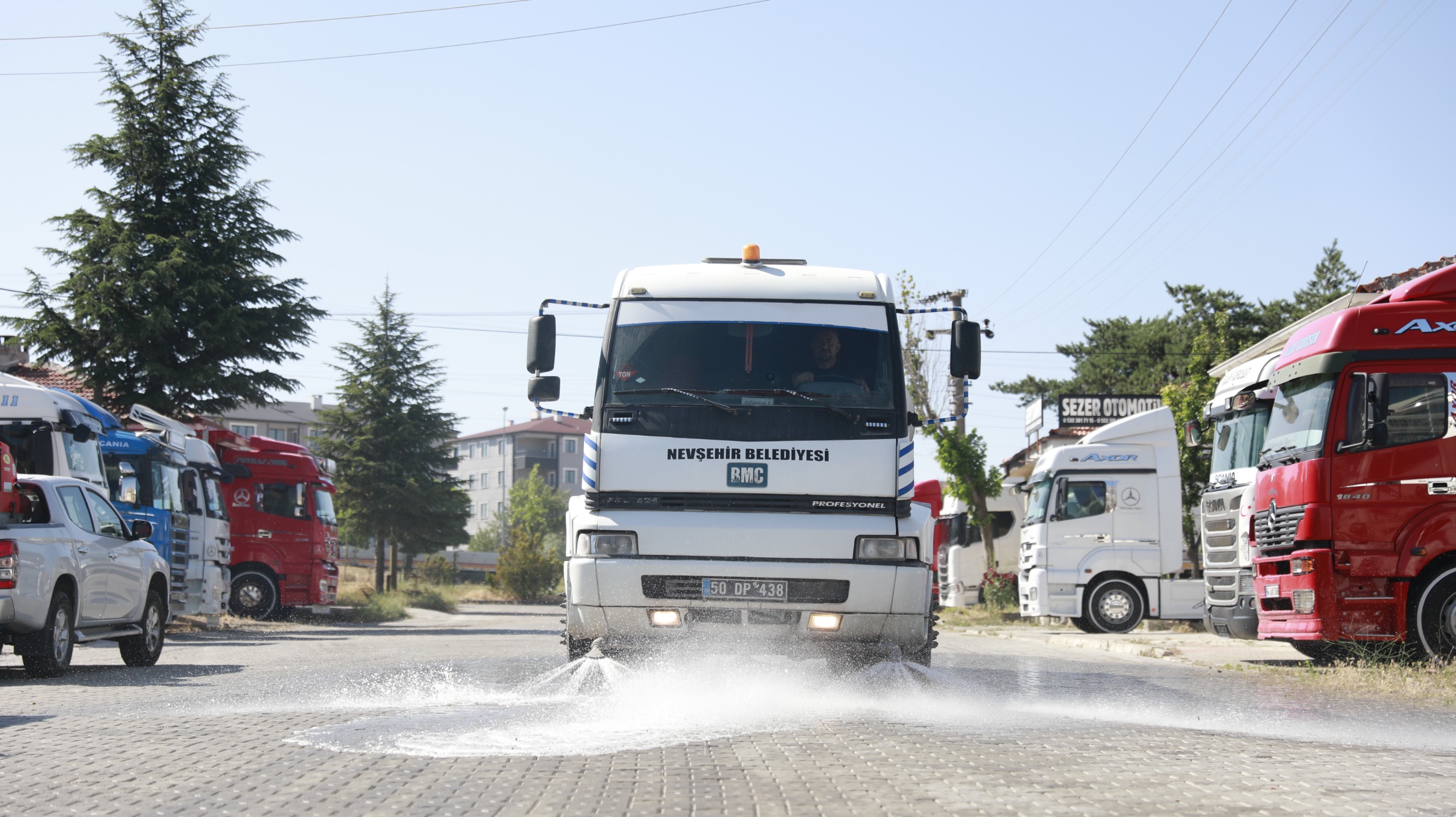 Yeni Oto Galericiler Sitesi’nde Detaylı Temizlik Yapıldı