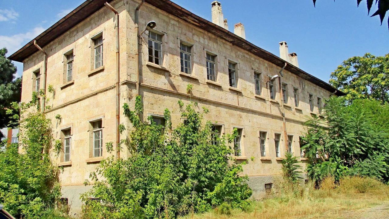 Avanos’ta Tarihi Okul Binası Dijital Kütüphaneye Dönüştürülüyor