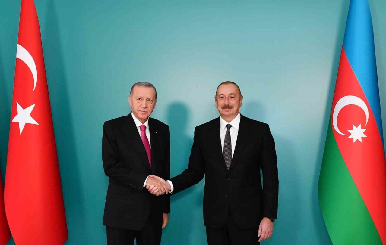Aliyev: “(PKK’nın silah bırakması) Erdoğan liderliğinde yürütülen kararlı politikanın bir zaferi”