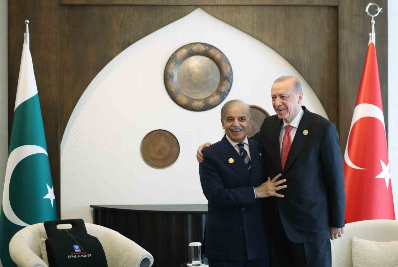 Cumhurbaşkanı Erdoğan, Pakistan Başbakanı Şerif ile görüştü