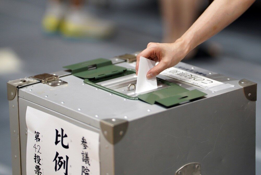 Japonya’da halk Danışmanlar Meclisi seçimleri için sandık başına gitti