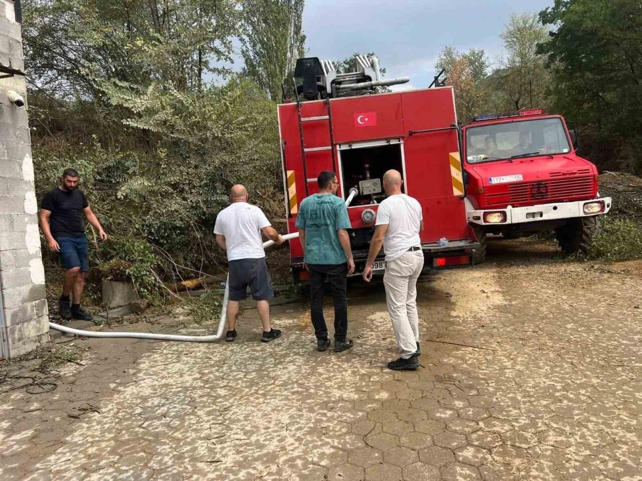 Kosova’da orman yangını: Mehmetçik yangına müdahale etti
