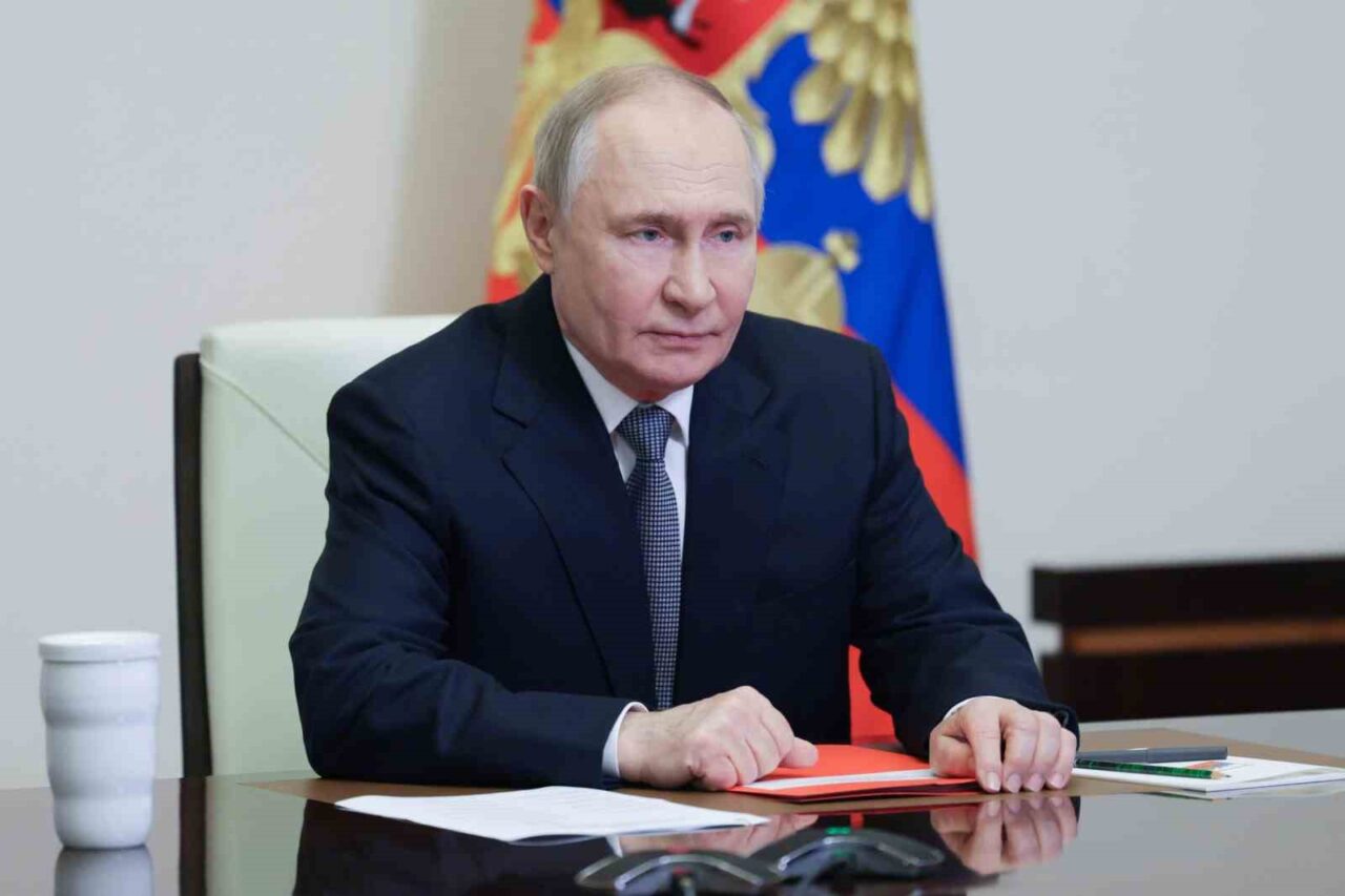 Putin: “ABD’ye bağımsızlık savaşında maddi olarak yardım ettik”