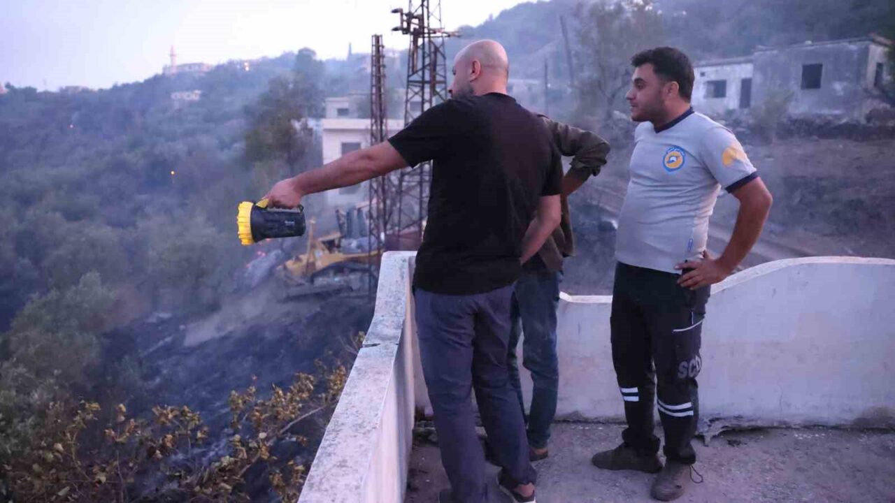 Suriye’deki yangın söndürme çalışmalarına Türkiye, Ürdün ve Lübnan’dan destek