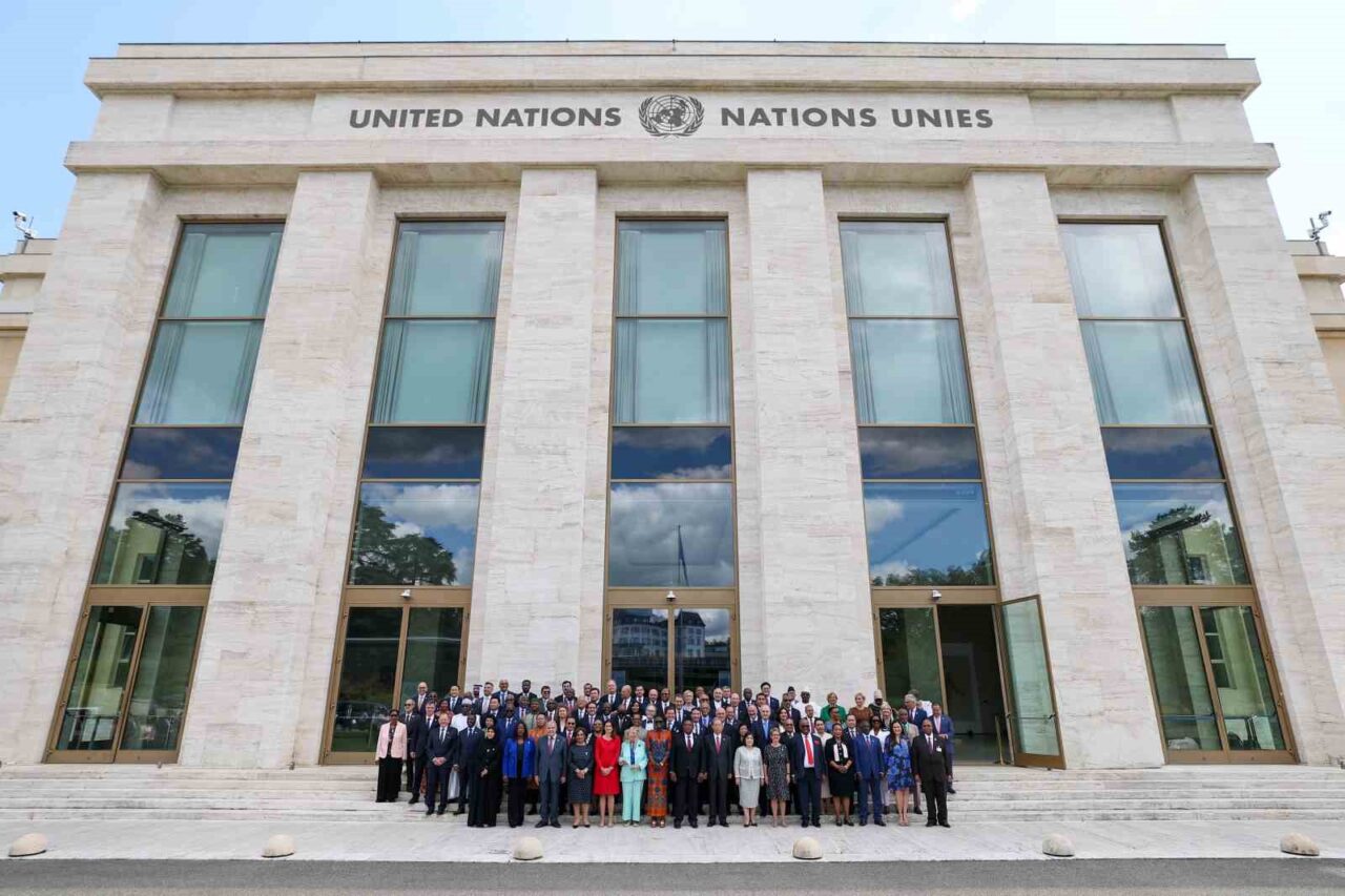TBMM Başkanı Kurtulmuş, Cenevre’de parlamento başkanlarıyla aile fotoğrafına katıldı