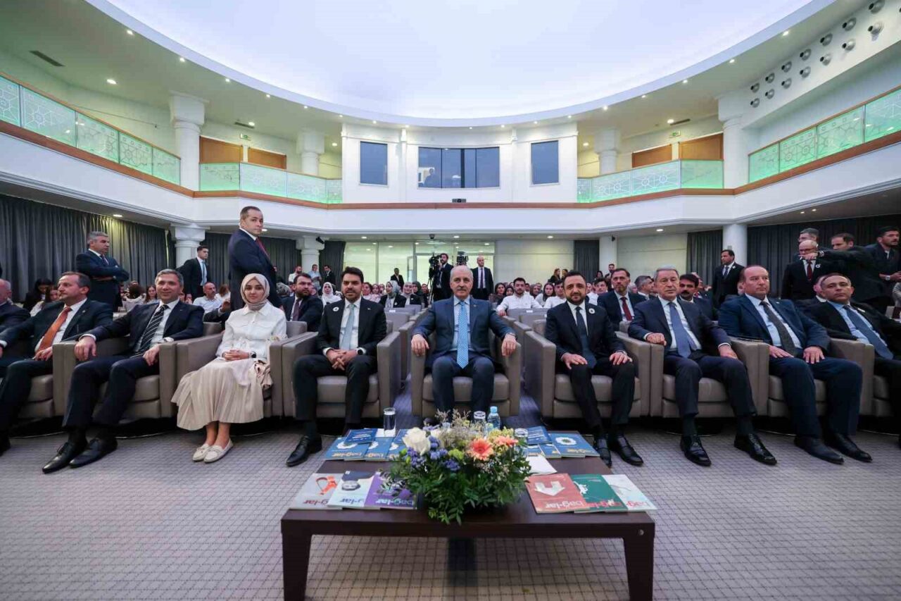 TBMM Başkanı Kurtulmuş: “İnsanlık vicdanı Gazze’de işlenen bu soykırımı da dünya tarihine bu şekilde kaydedecek”