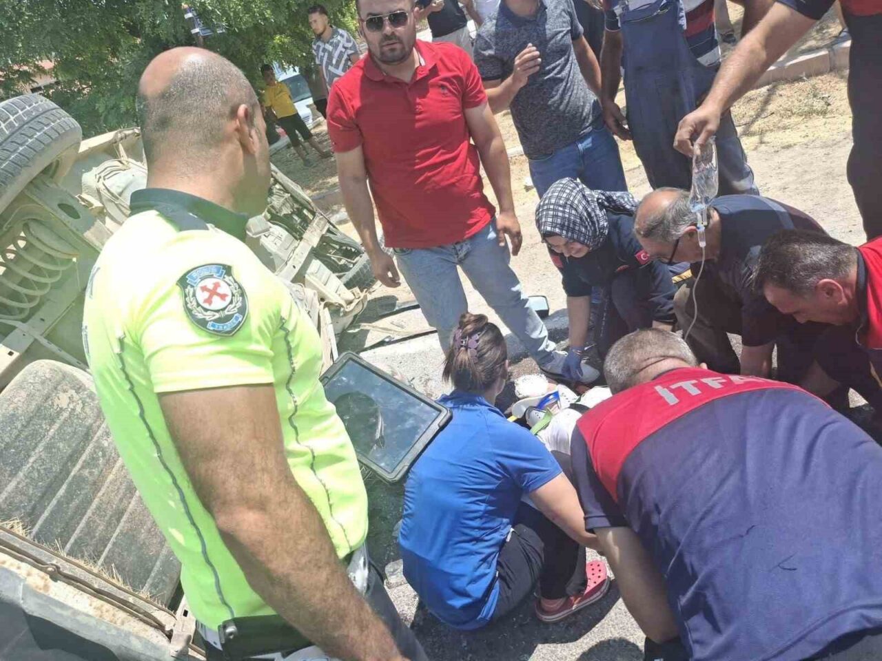 Trafik kazasında ağır yaralanan astsubay hayatını kaybetti