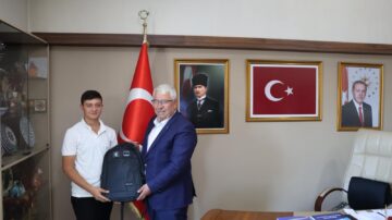 Misafirlerden, İl Millî Eğitim Müdürü Yusuf Yazıcı’ya Ziyaret