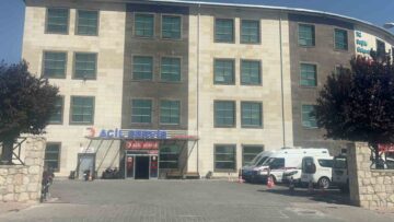 Kızılırmak’a giren 3 genç boğulma tehlikesi geçirdi
