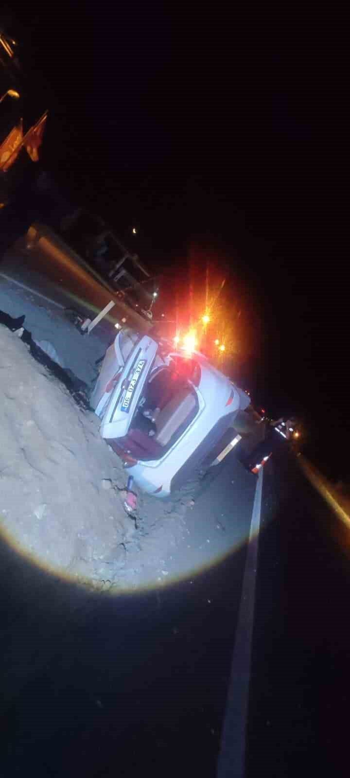 Kontrolden çıkan otomobil takla attı: 5 kişi yaralandı