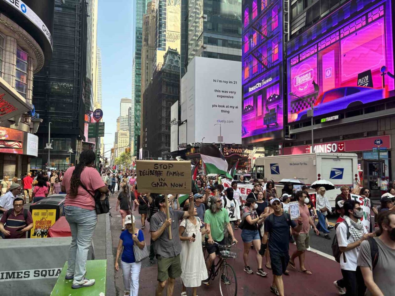 New York’ta on binlerce kişilik İsrail protestosu