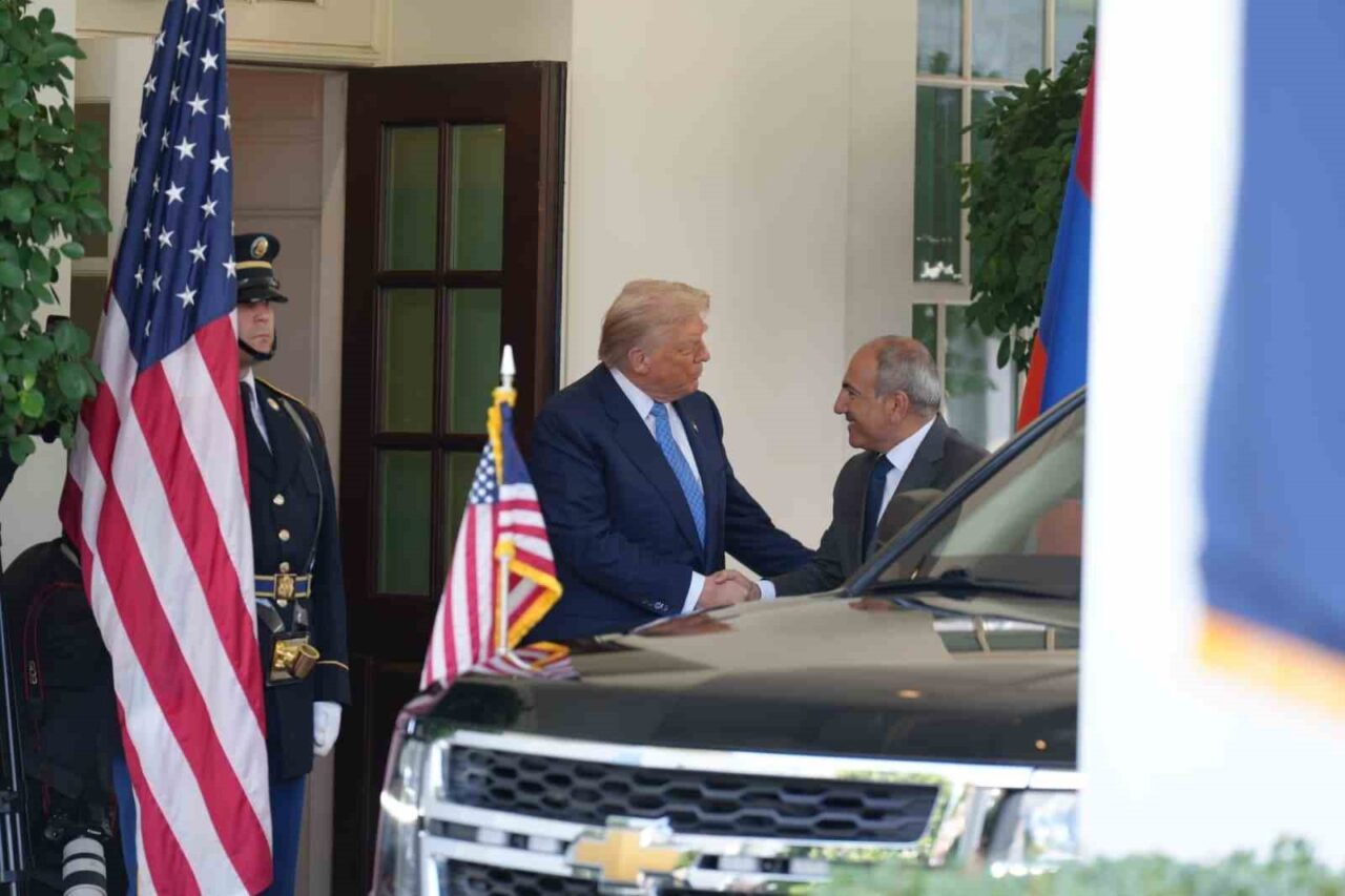 Paşinyan, Trump ve Aliyev ile görüşmek için Beyaz Saray’a geldi