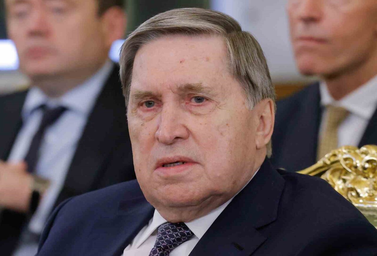 Uşakov: “Putin ve Trump, Ukrayna müzakere heyetlerinin seviyesinin yükseltilmesini görüştü”