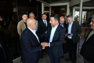 Başkan Arı, Hizmet-İş Nevşehir Şubesi’nin Genel Kuruluna Katıldı