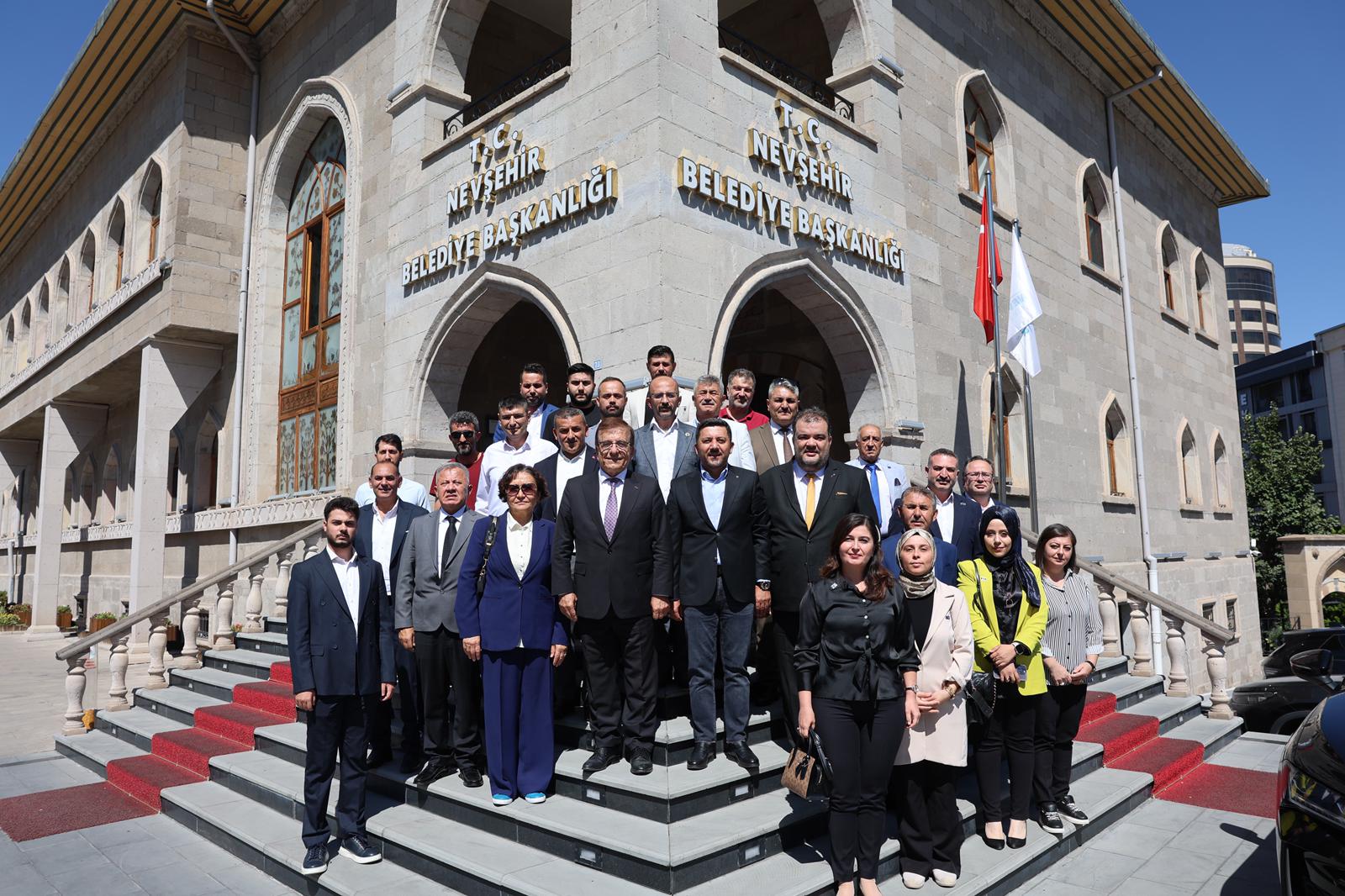 Anahtar Parti Heyetinden Nevşehir Belediyesi’ne Ziyaret  