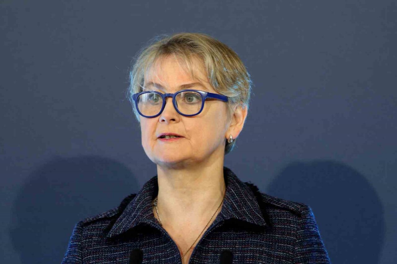 İngiliz Bakan Cooper: “Nasıl ki İsrail devletini tanıyorsak, Filistinlilerin de kendi devletlerine sahip olma hakkını tanımalıyız”