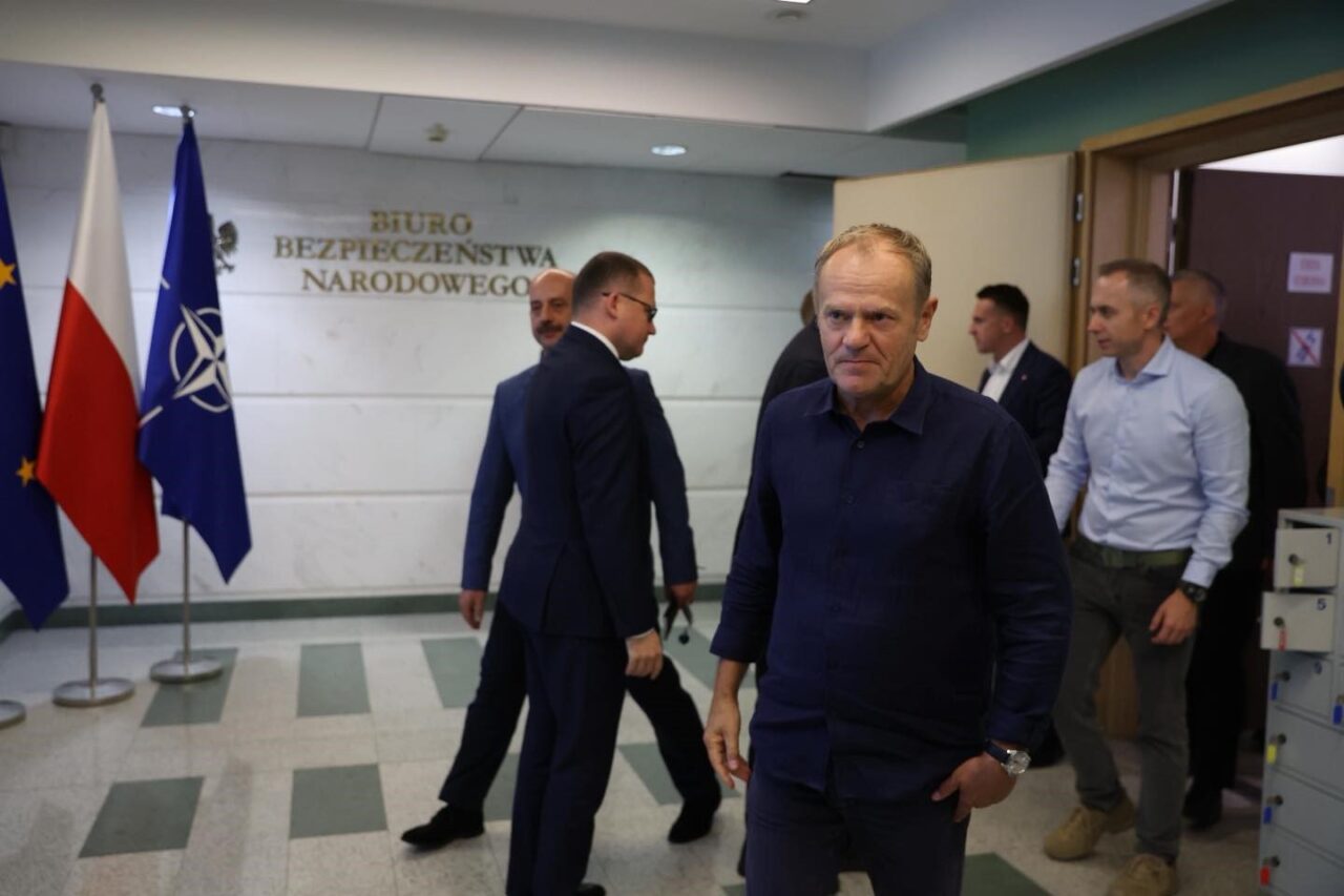 Polonya Başbakanı Tusk, “NATO ülkesi topraklarında ilk kez Rusya’ya ait İHA’lar düşürüldü”