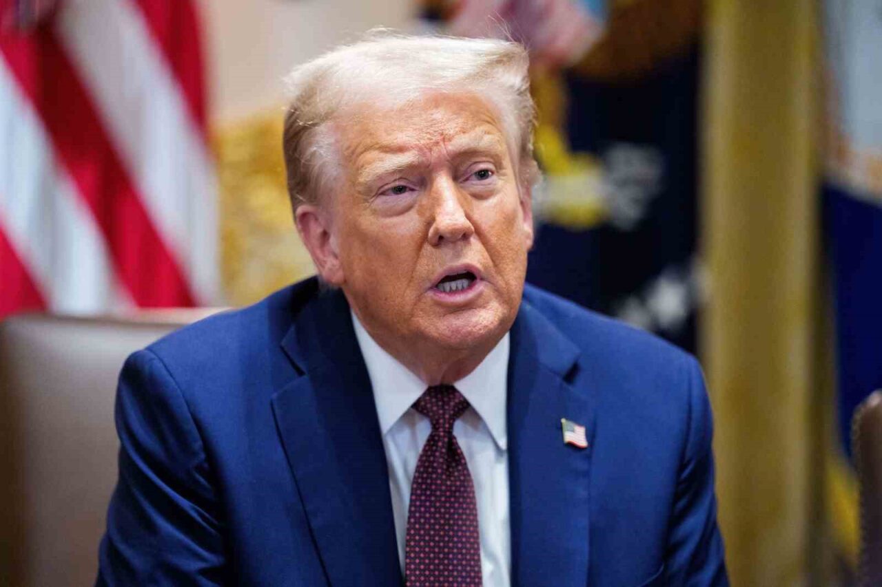 Trump’tan Hamas’a çağrı: “Hamas’a 20 rehinenin tamamını derhal geri vermesini söyleyin”