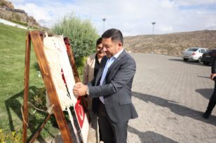 “İlmek İlmek Türkiye” Projesinde Son İlmeği Başkan Rasim Arı Attı
