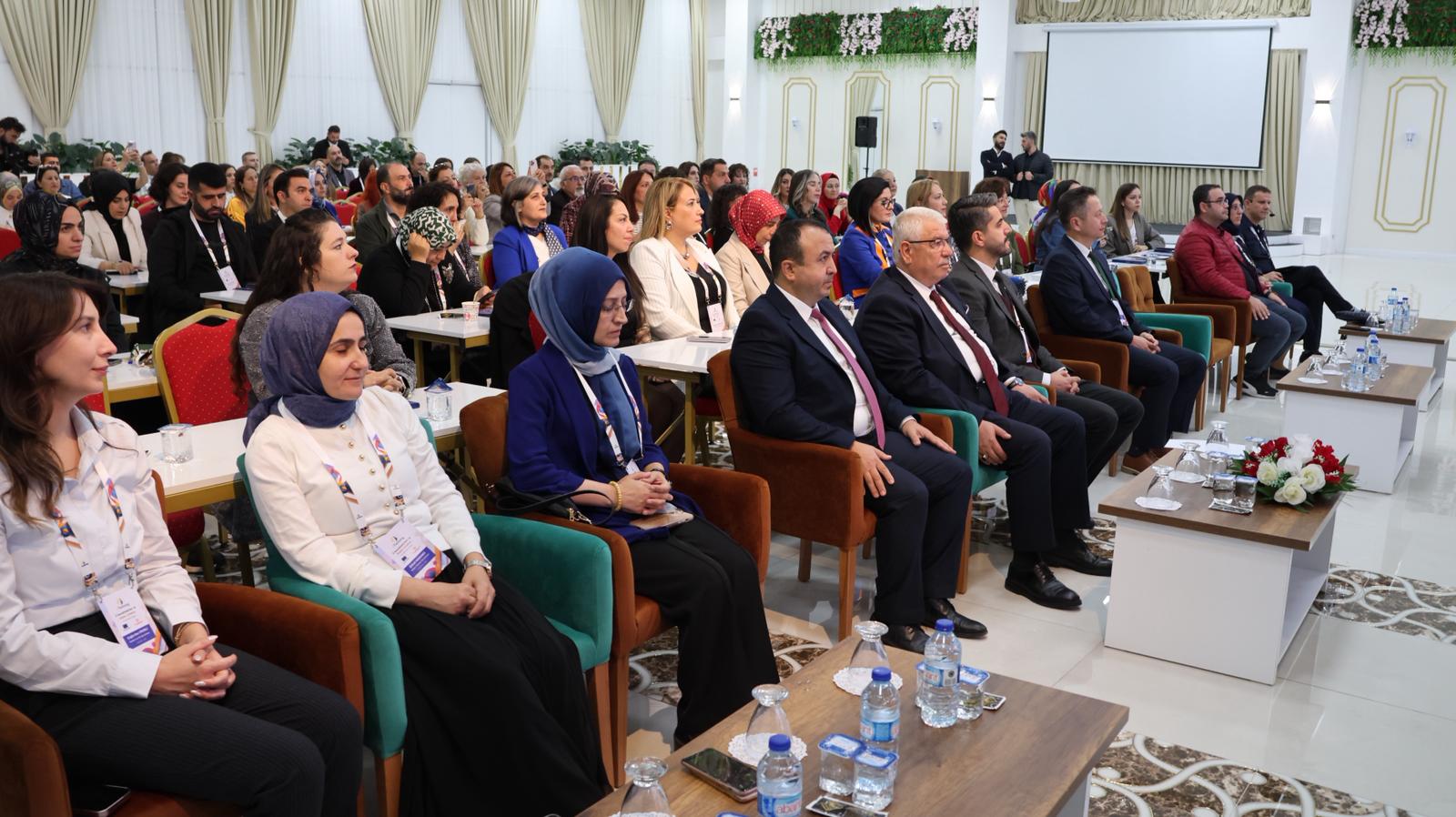 “eTwinning İl Koordinatörleri ve Ekipler Çalıştayı” Nevşehir’de Başladı