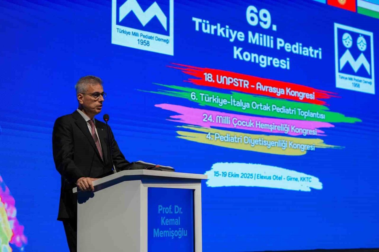 Bakan Memişoğlu: “Biz sağlıkçılar sadece sağlık hizmeti değil, artık sağlık bilgisini üretip onu dünyaya kavuşturan insanlar olacağız”