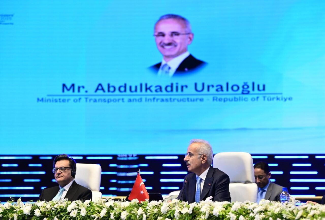 Bakan Uraloğlu: “Ülkemizin stratejik konumunu yaklaşık 300 milyar dolarlık yatırım ile daha da güçlendirdik”