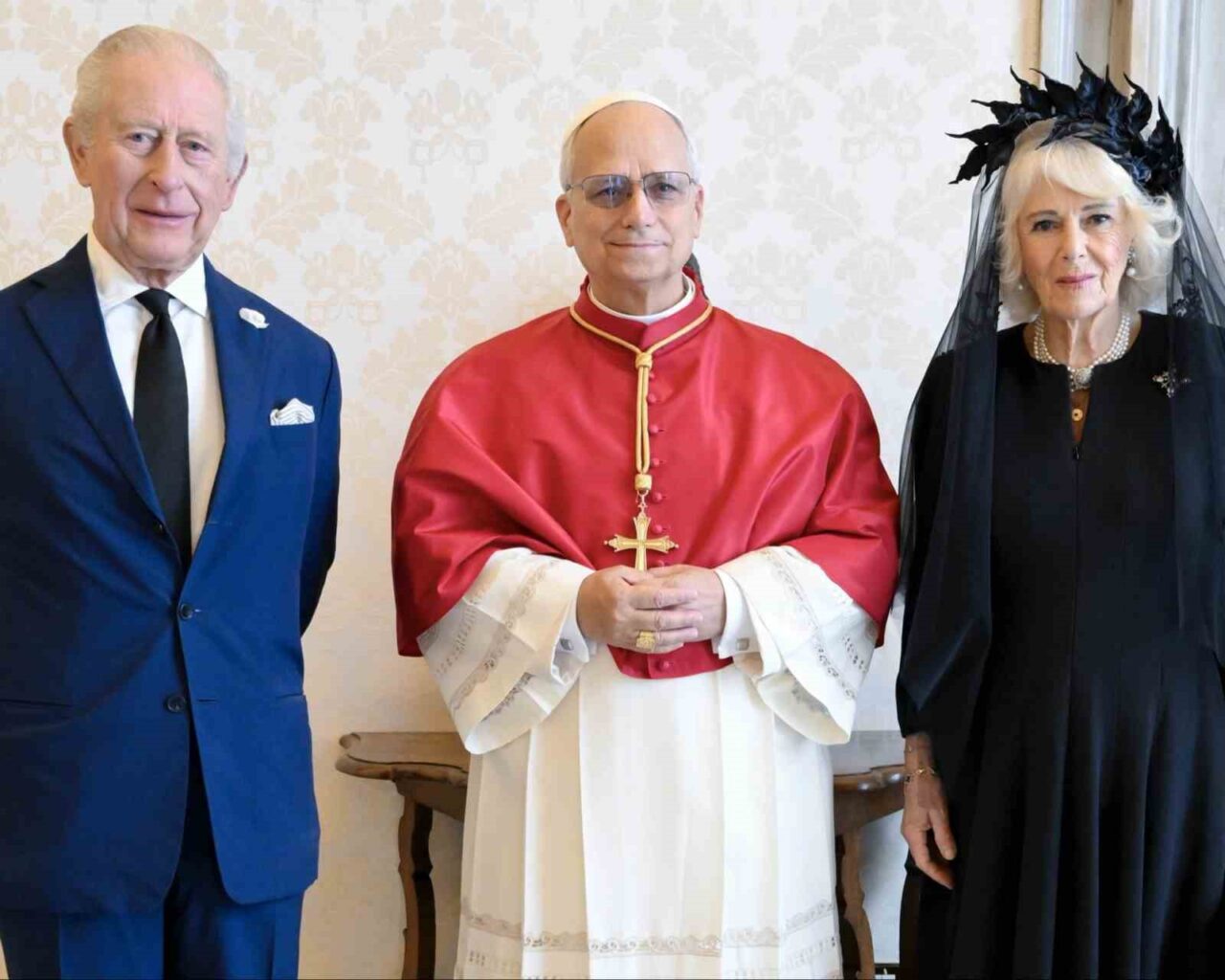 İngiltere Kralı ile Papa 489 yıl sonra ilk kez birlikte dua etti