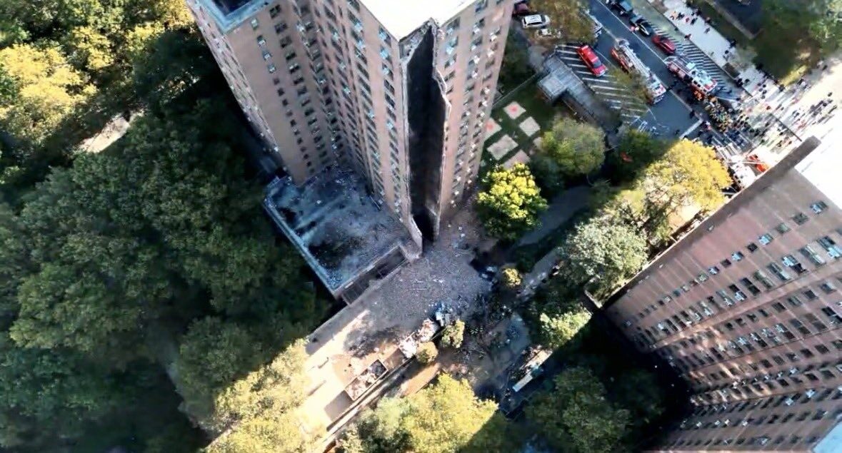 New York’ta 17 katlı binada patlama sonucu kısmi göçme meydana geldi