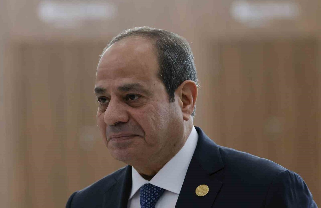 Sisi’den Trump’a: “(Hamas-İsrail arasında) Anlaşmaya varılması halinde imzalar atılırken burada olmanız harika olurdu”