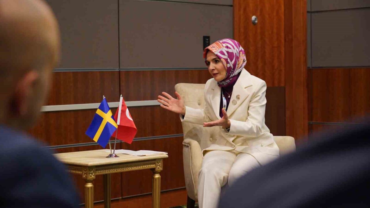 Aile ve Sosyal Hizmetler Bakanı Göktaş Katar’da