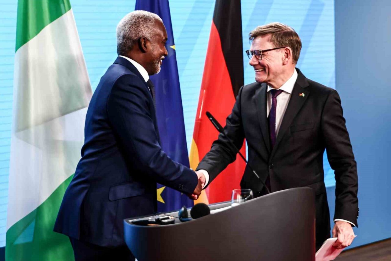 Alman Bakan Wadephul: “Suriyelilerin gönüllü dönüşü gerçekleşmezse zorla yapılabilir”