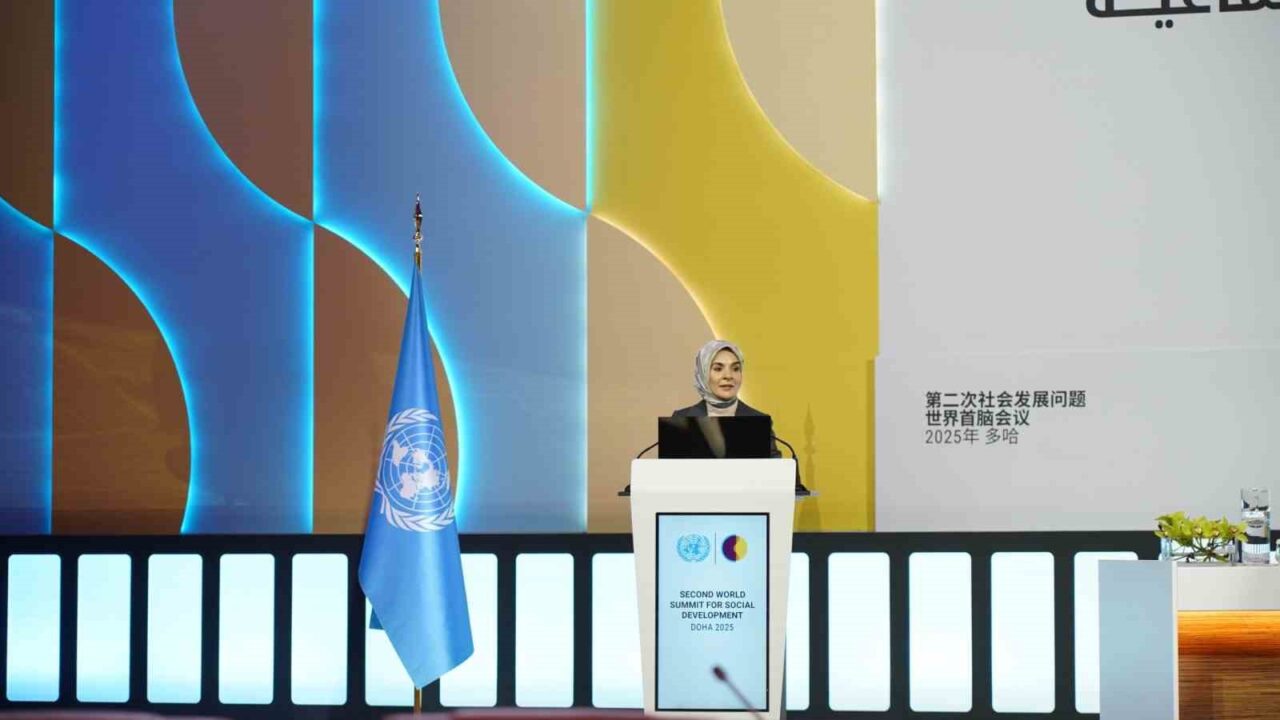 Bakan Göktaş Katar’da 2. Dünya Sosyal Kalkınma Zirvesi Genel Kurulu’na hitap etti