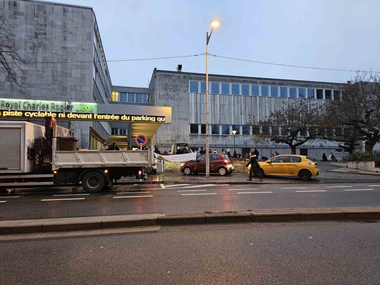 Belçika’da grevin üçüncü gününde hayat durdu