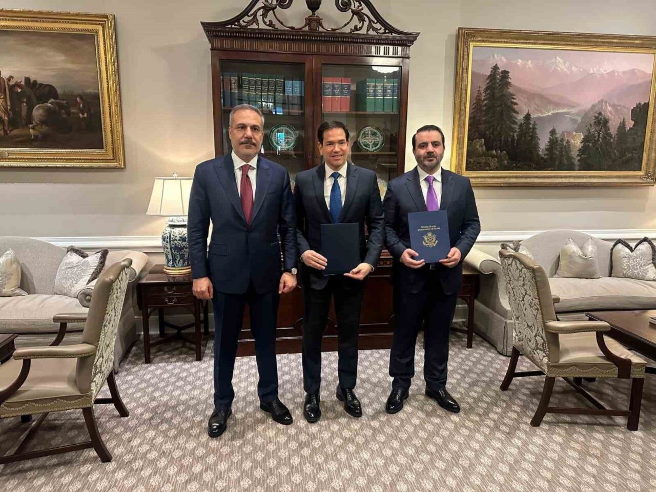 Beyaz Saray’da Türkiye-ABD-Suriye zirvesi