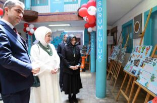 Emine Erdoğan, Güney Afrika’da Uluslararası Maarif Okulu’nu ziyaret etti