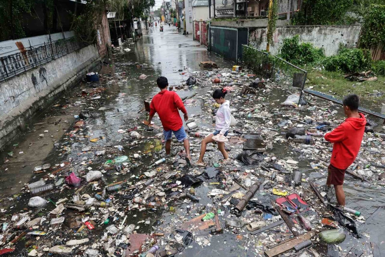 Filipinler’i vuran Süper Tayfun’da can kaybı 4’e yükseldi