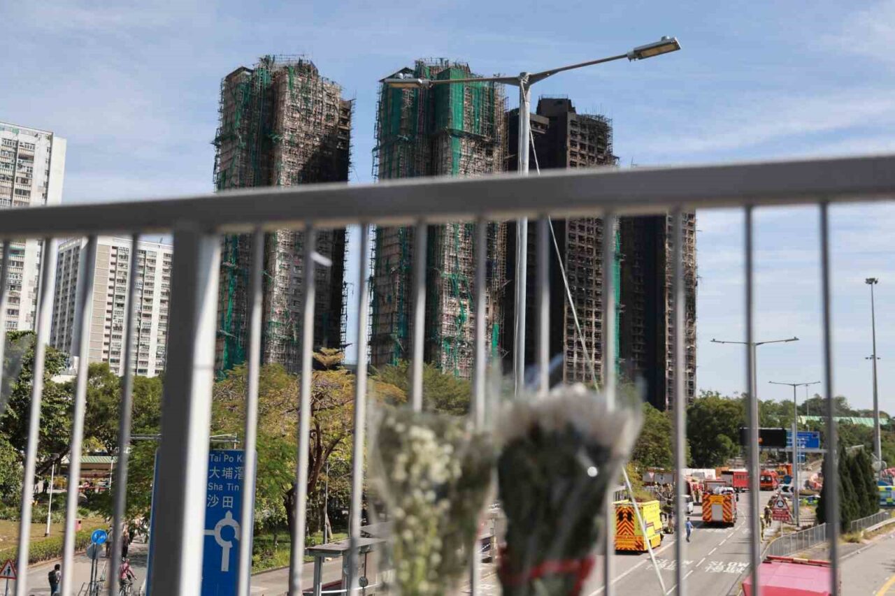 Hong Kong’daki yangın faciasında can kaybı 128’e yükseldi