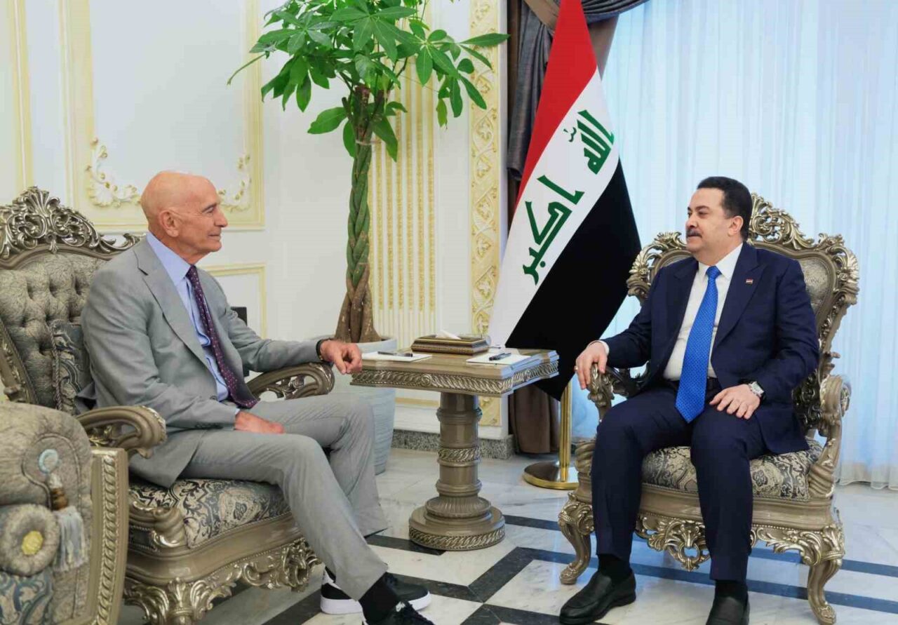 Irak Başbakanı Sudani, ABD’nin Suriye Özel Temsilcisi Barrack ile bir araya geldi