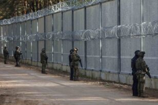 Polonya, Belarus sınırına yeni bariyer inşa edecek