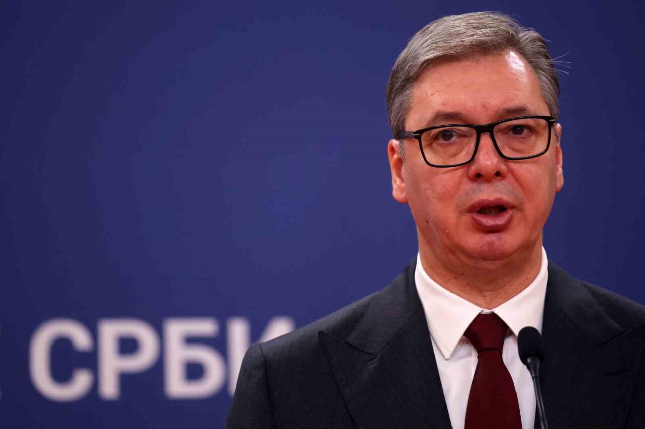 Saraybosna’daki “savaş turizmi” ile ilgili Sırbistan Cumhurbaşkanı Vucic hakkında suç duyurusu