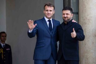 Zelenskiy, 1 Aralık’ta Paris’te Macron ile bir araya gelecek