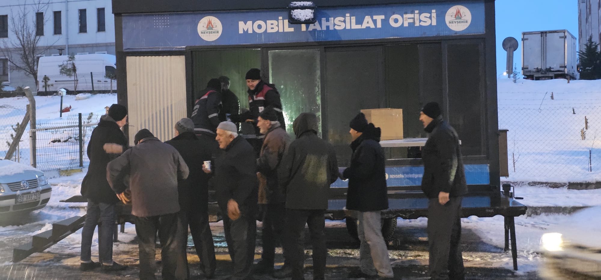 Nevşehir Belediyesi’nden Poğaça ve Süt İkramı