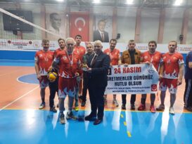 24 Kasım Öğretmenler Günü Voleybol Turnuvası Tamamlandı