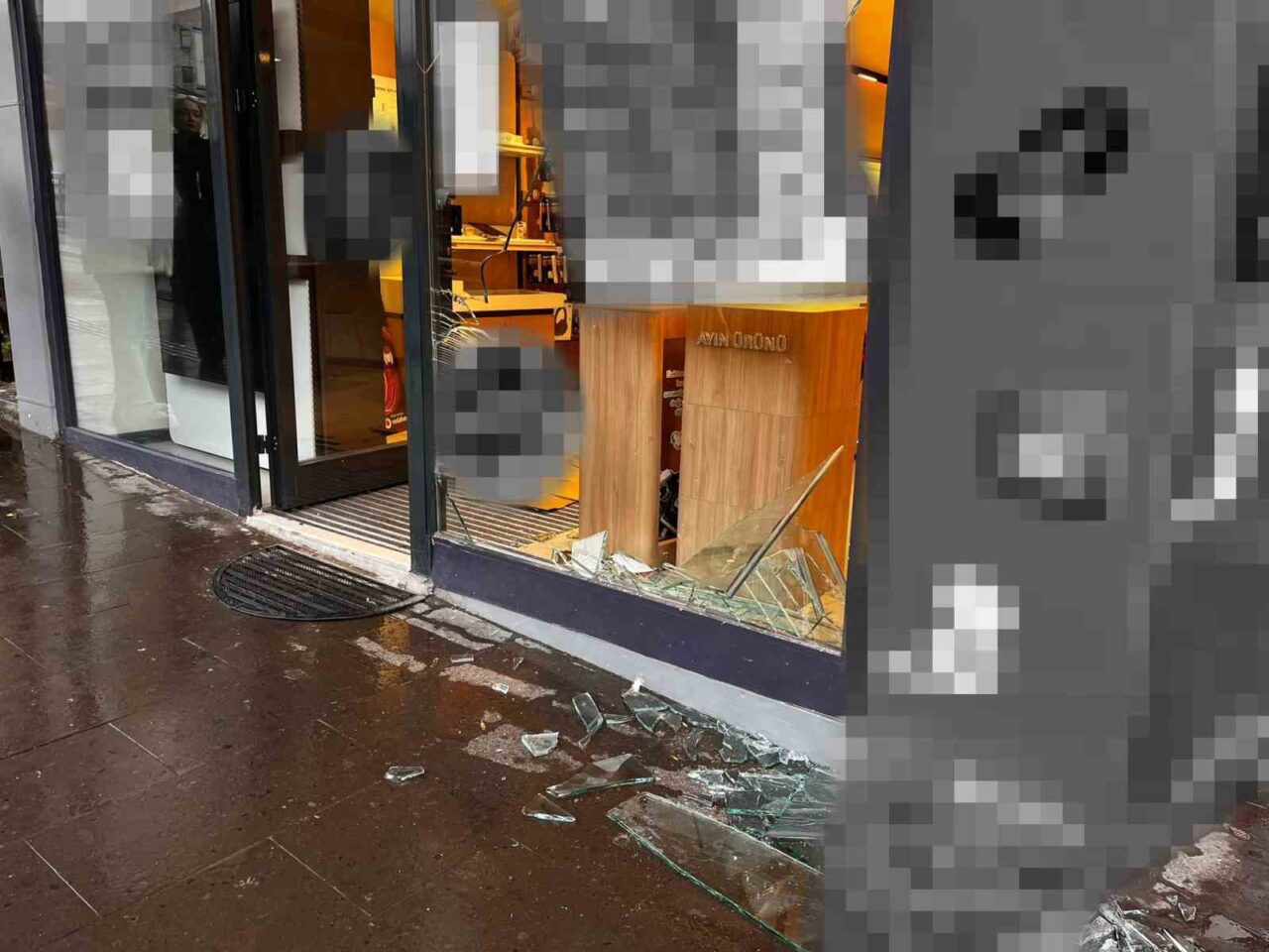 Dükkana girdi, arkasına bile bakmadan kaçtı