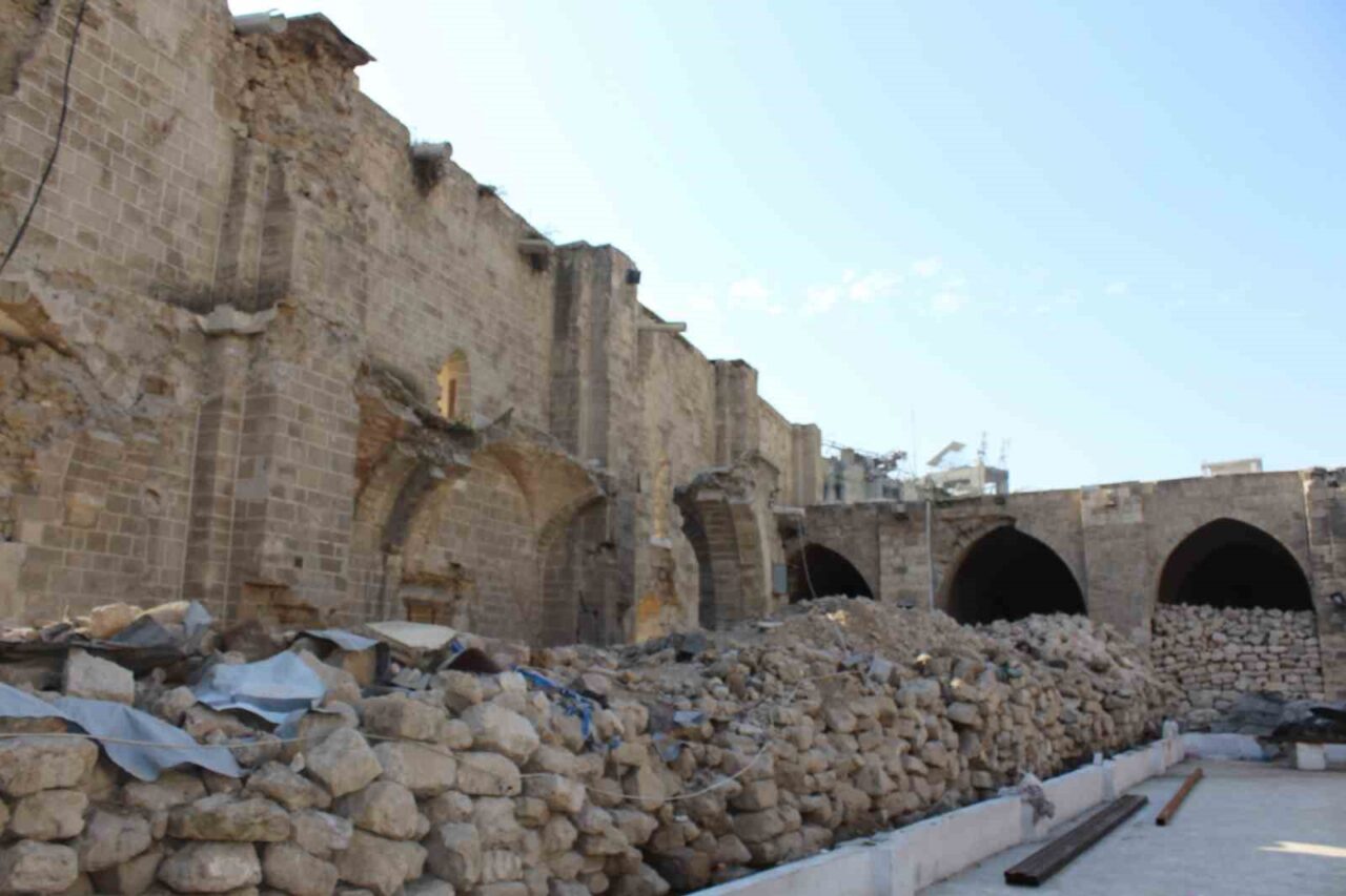 Gazze’nin en eski camisi Büyük Ömer Camii’nde restorasyon çalışmaları başladı
