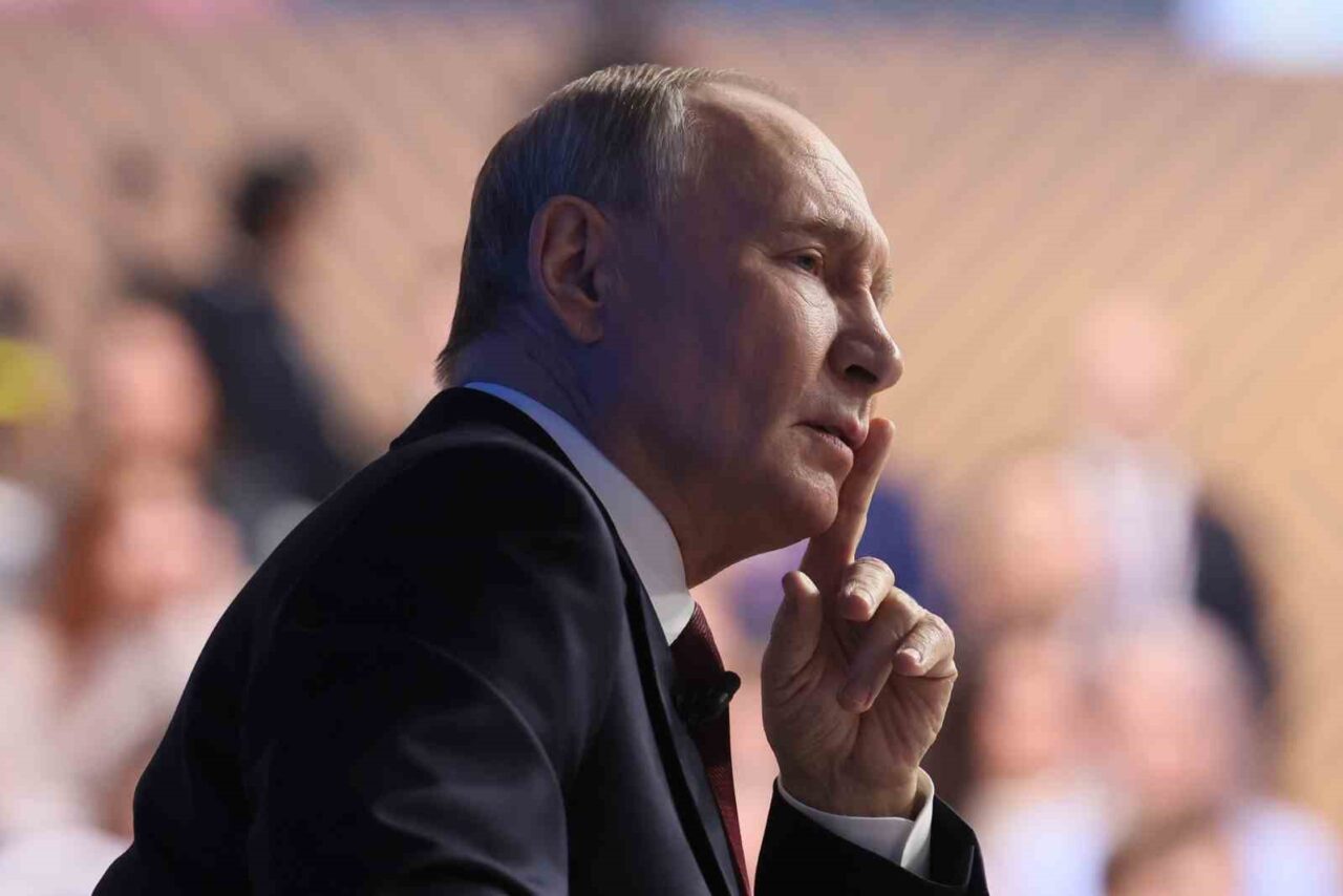 Putin: “Batı, bize karşı saygılı olursa askeri operasyonlara gerek kalmaz”