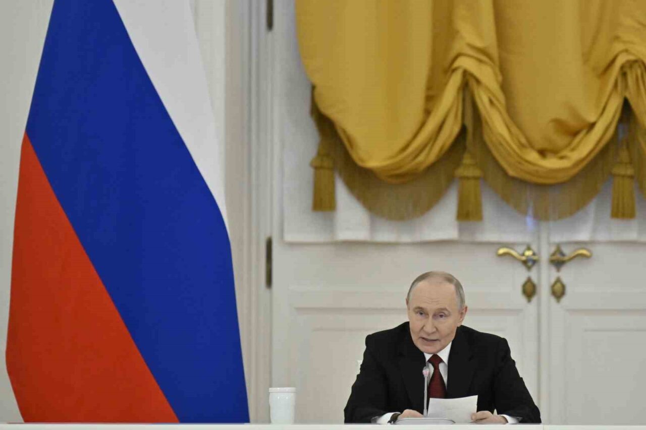 Rus medyası: “Putin, Donbass dışında kısmi toprak takasına açık olabileceğini belirtti”