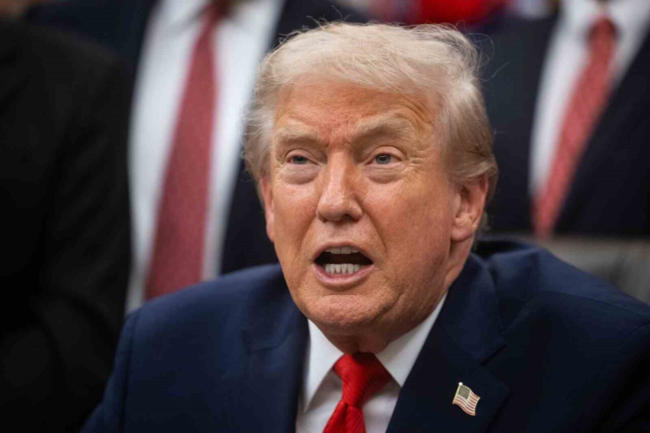 Trump: “(Epstein) Yüzlerce insanla fotoğrafı var, onun hakkında hiçbir şey bilmiyorum”